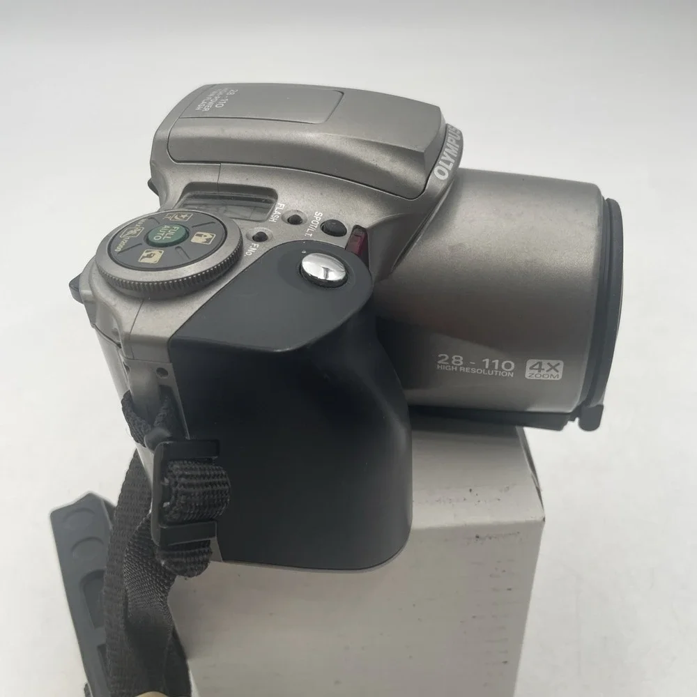 Olympus 28-110  High Resolution 35mm Film Camera Panorama 4X Zoom+Battery-Tested